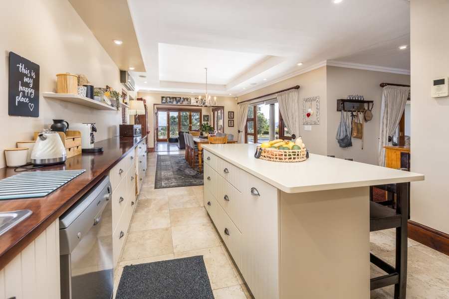 5 Bedroom Property for Sale in Klein Zevenwacht Western Cape